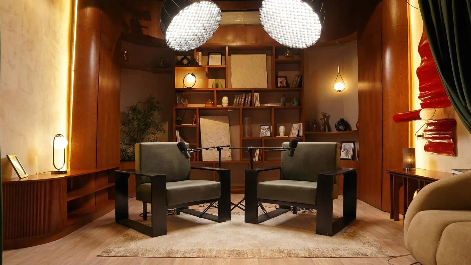 The Complete Podcast Playbook: How to Make a Successful Podcast in 7 Steps